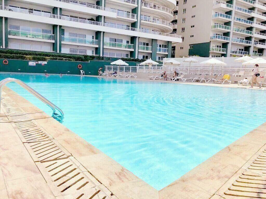 Seafront Apartment In Sliema With Pool, Upmarket Complex المظهر الخارجي الصورة